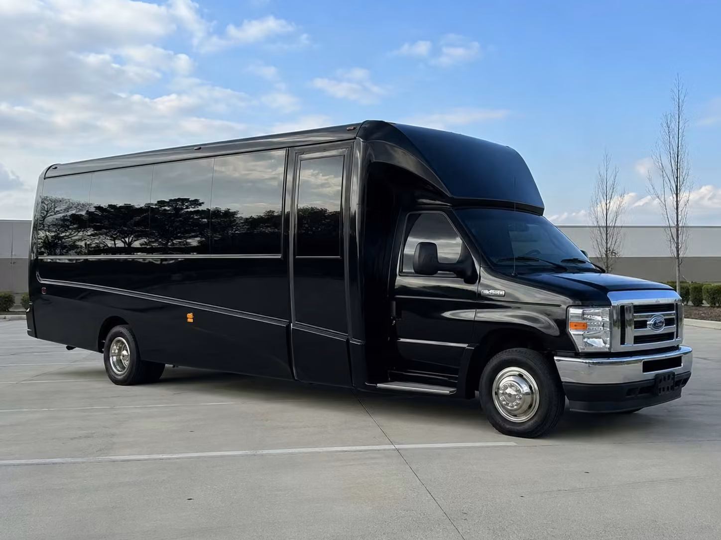15 passenger minibus