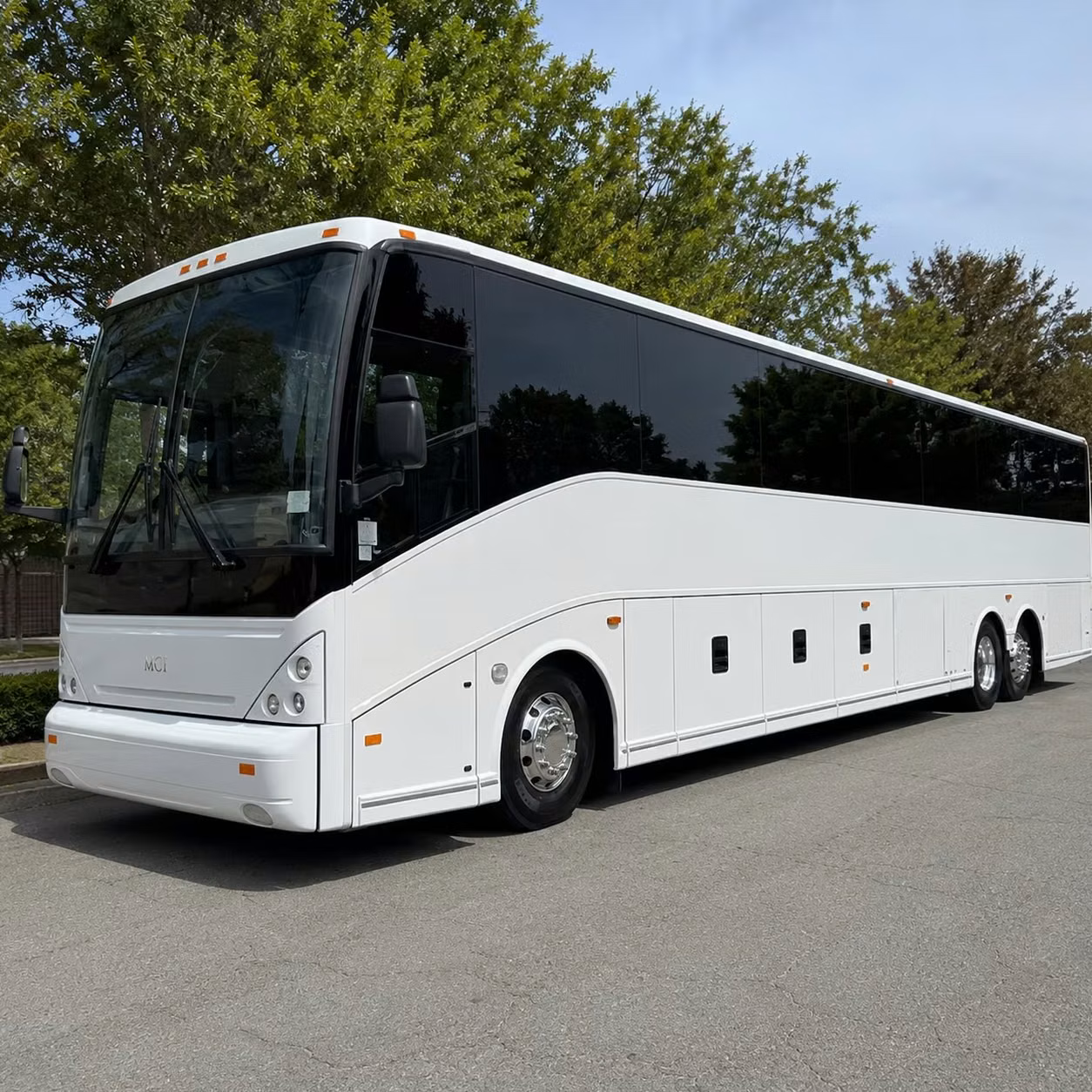 bus rentals for salem proms homecomings