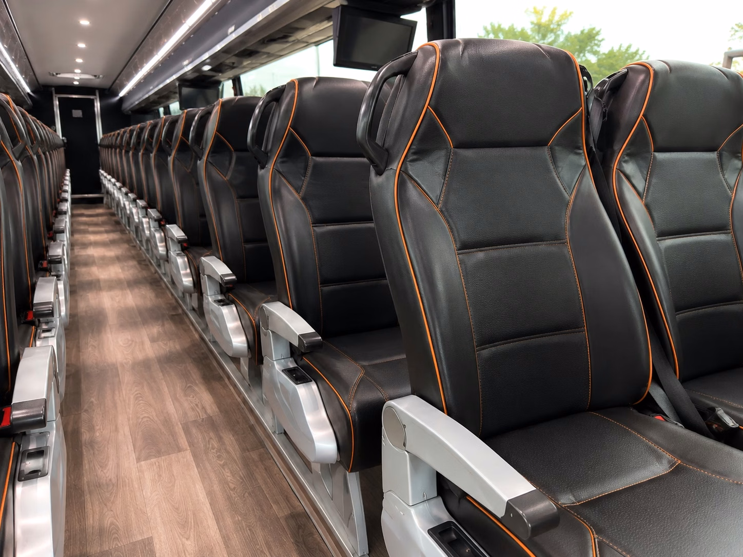 charter buses for salem heritage trail and historic downtown field trips
